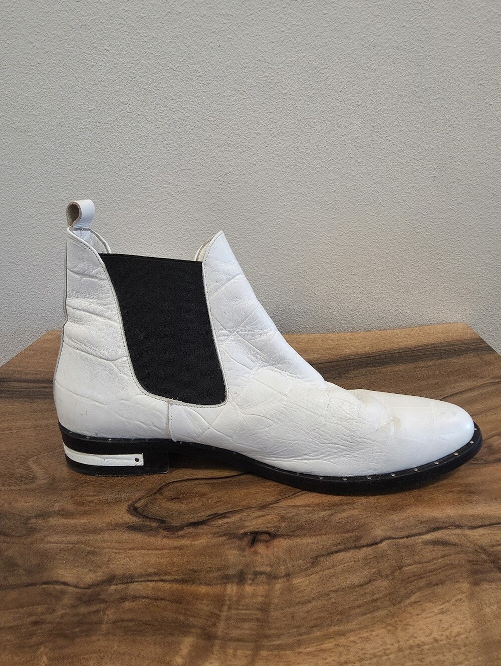 Freda Salvador White Croc Embossed Chelsea Boots - Picture 10 of 14